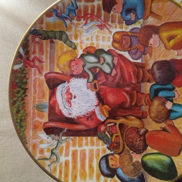 Gorham Christmas Plate - Picture 3 of 10